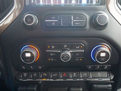 Used 2020 Chevrolet Silverado 2500 High Country w/ Z71 Off-Road Package image 30