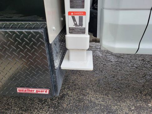 Used 2022 Ford F550 4x4 Regular Cab Super Duty image 41