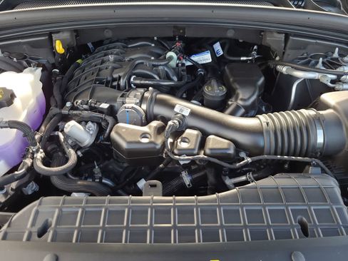 New 2025 Jeep Grand Cherokee Altitude image 17