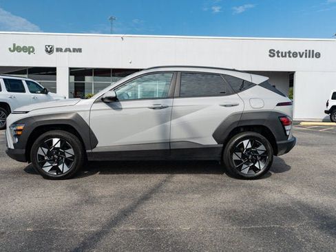 Used 2025 Hyundai Kona SEL AWD/4WD image 2