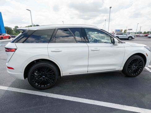 Used 2022 Lincoln Corsair Reserve w/ Equipment Group 201A AWD/4WD image 6