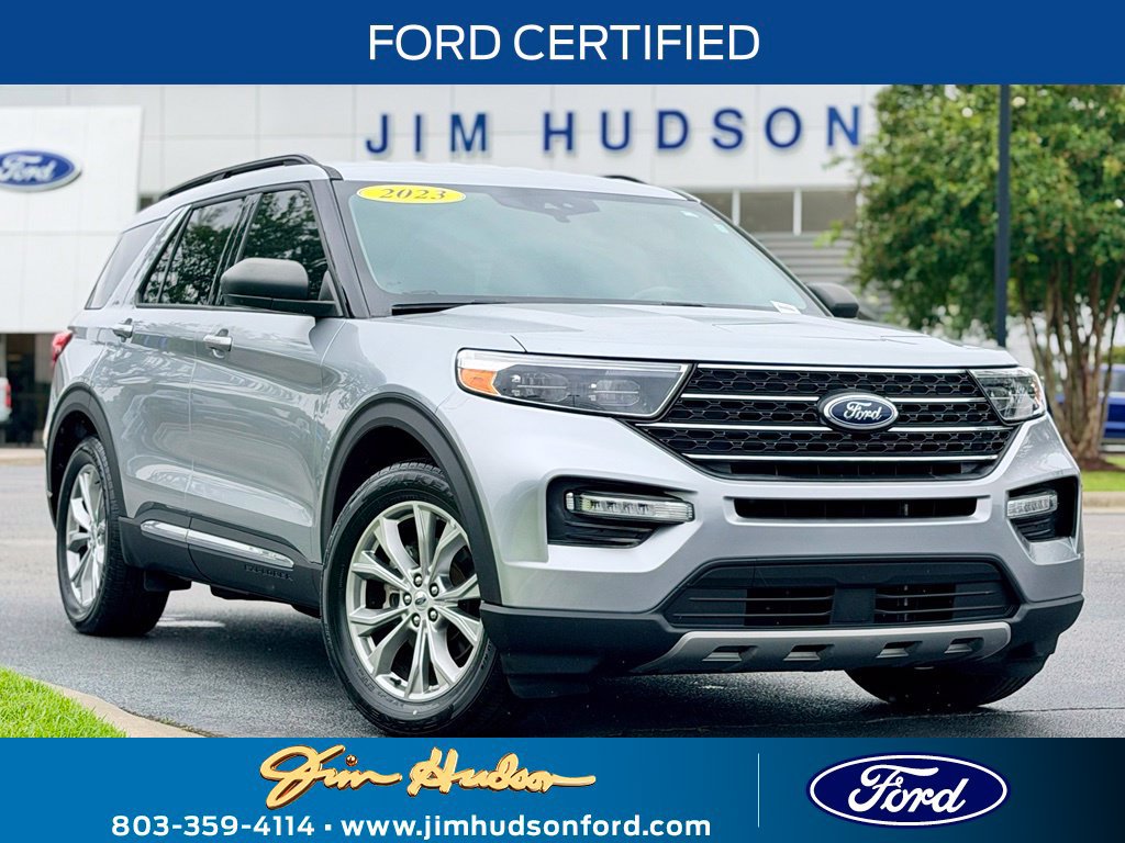 Used 2023 Ford Explorer XLT w/ Equipment Group 202A RWD image 1