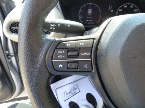 Used 2023 Honda HR-V LX image 23