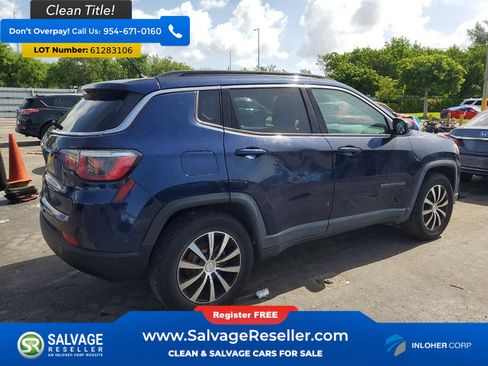 Used 2018 Jeep Compass Latitude w/ Cold Weather Group FWD image 4