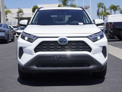 Used 2024 Toyota RAV4 LE AWD/4WD image 6