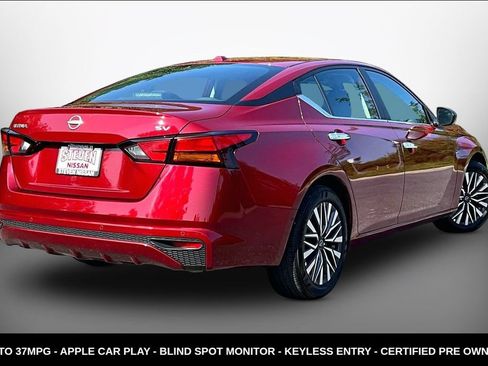 Certified 2024 Nissan Altima 2.5 SV FWD image 6