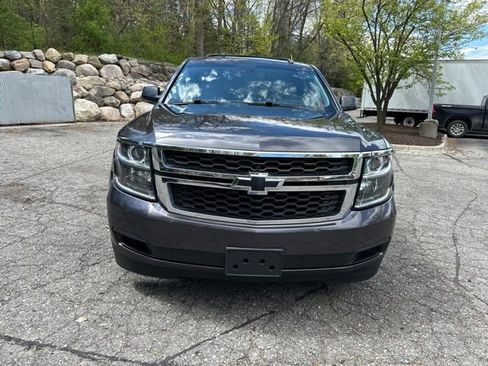 Used 2018 Chevrolet Suburban LS w/ Enhanced Driver Alert Package RWD image 7