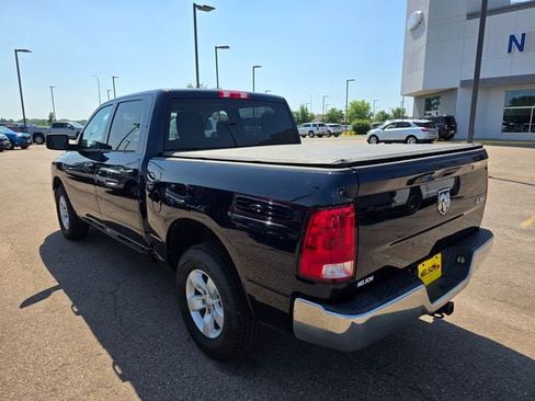Used 2017 RAM 1500 ST w/ SXT Appearance Group AWD/4WD image 11
