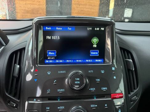 Used 2015 Chevrolet Volt FWD image 37