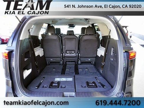 Certified 2024 Kia Carnival LX image 13