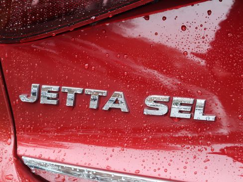 Used 2017 Volkswagen Jetta SEL image 18