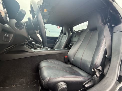 Used 2019 MAZDA MX-5 Miata RF Grand Touring RWD image 7