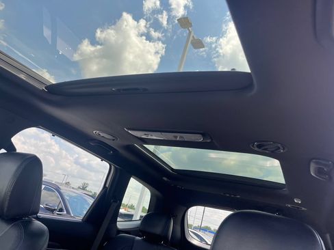 Certified 2025 Kia Telluride SX X-Line AWD/4WD image 19