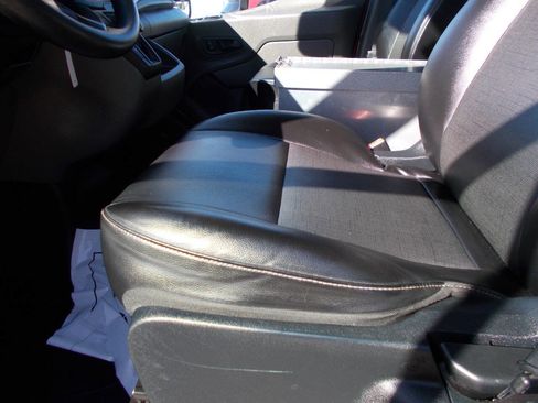 Used 2020 Ford Transit 250 Medium Roof image 12