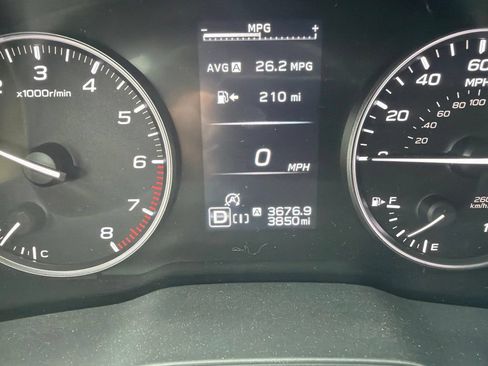Used 2026 Subaru Crosstrek 2.5i Premium AWD/4WD image 32