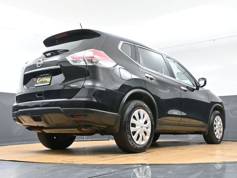 Used 2015 Nissan Rogue S image 48
