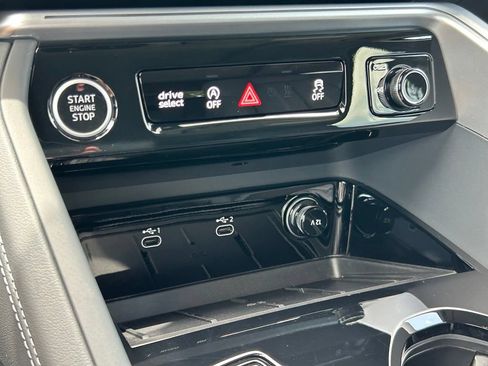 Certified 2025 Audi Q5 Prestige AWD/4WD image 28