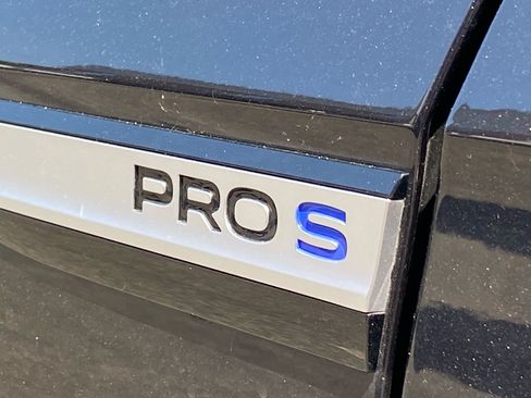 Used 2025 Volkswagen ID.4 Pro S RWD image 4