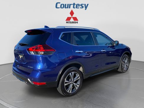 Used 2020 Nissan Rogue SV w/ Premium Package AWD/4WD image 8
