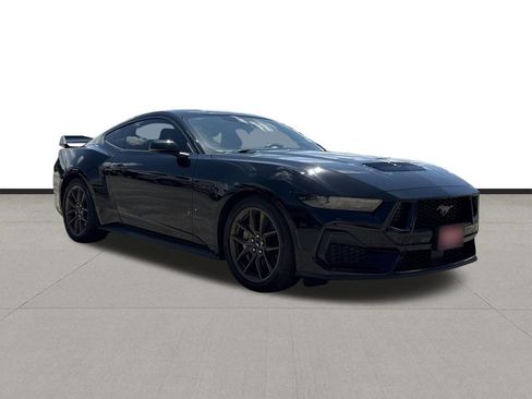 Used 2025 Ford Mustang GT Premium RWD image 3