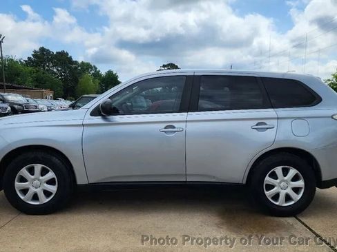 Used 2014 Mitsubishi Outlander ES FWD image 13