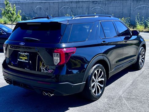 Used 2020 Ford Explorer ST w/ Premium Technology Package AWD/4WD image 6