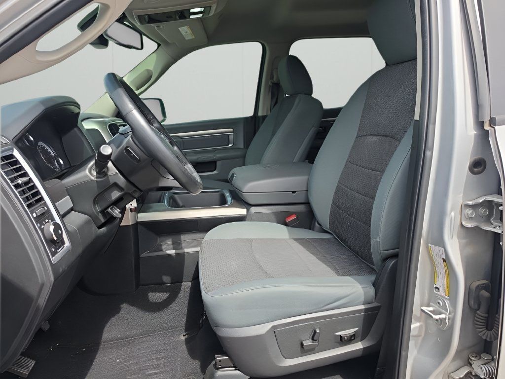 Used 2018 RAM 1500 Big Horn AWD/4WD image 12