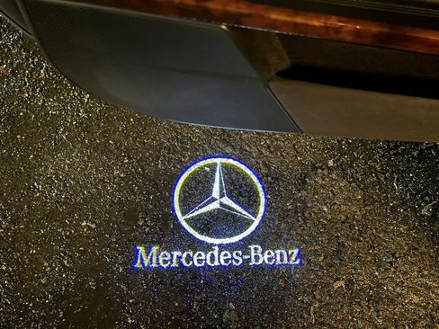 Used 2010 Mercedes-Benz CL 550 4MATIC image 12