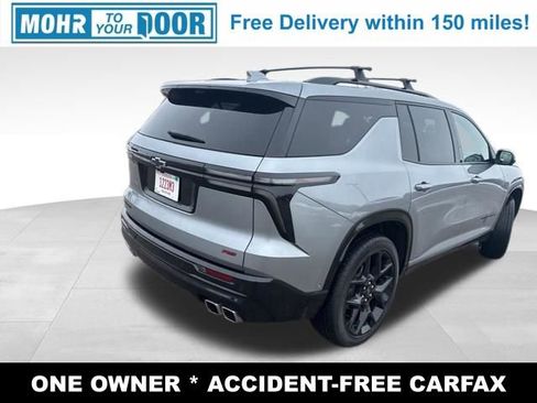 Used 2025 Chevrolet Traverse RS image 5