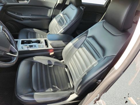 Used 2024 Ford Edge SEL AWD/4WD image 12