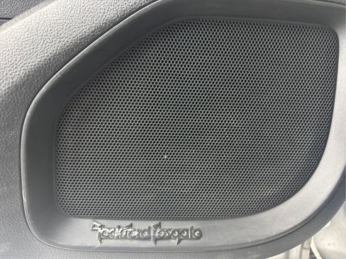 Used 2016 Nissan Titan SL image 40