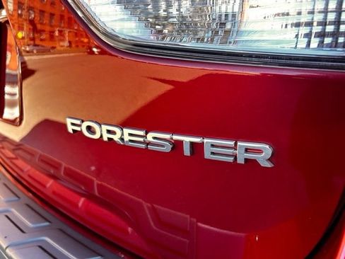 Used 2023 Subaru Forester Premium AWD/4WD image 10