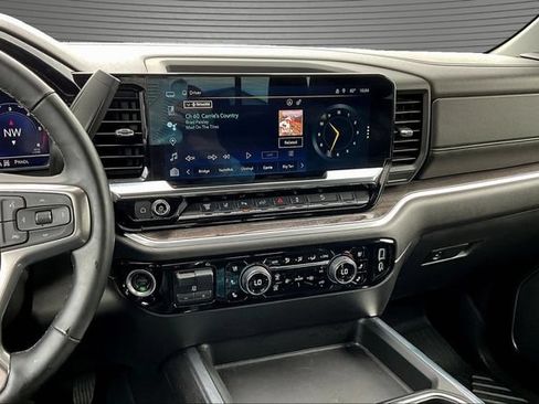 Used 2024 Chevrolet Silverado 2500 LTZ w/ LTZ Plus Package AWD/4WD image 10