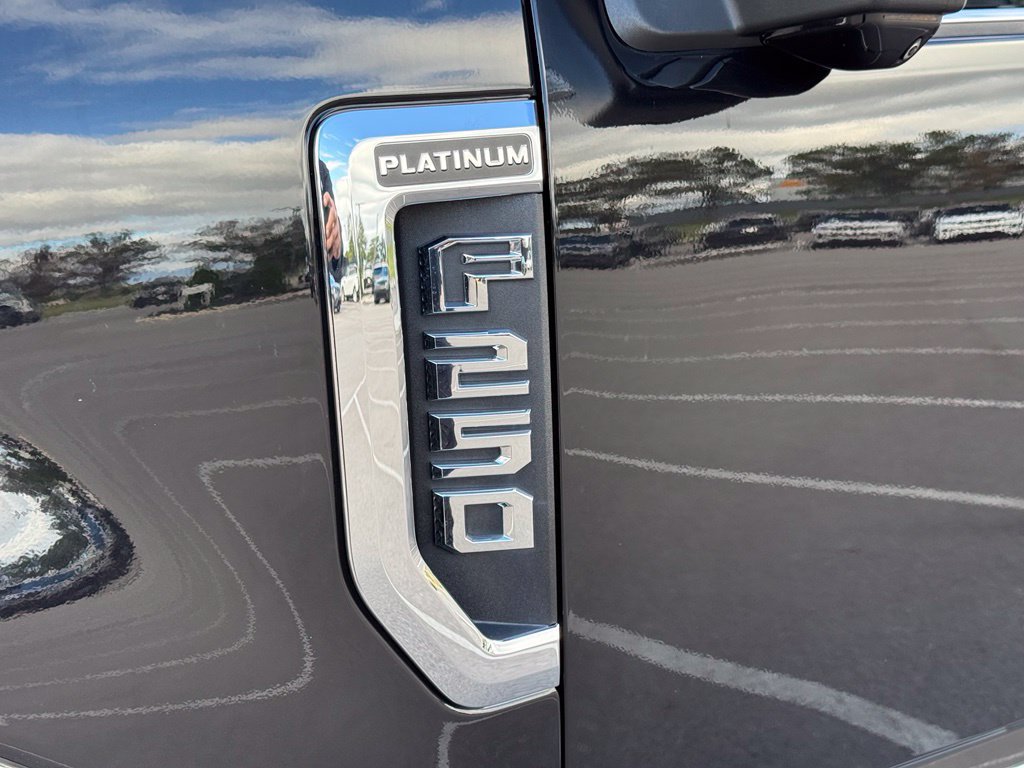 Used 2020 Ford F250 Platinum w/ Tremor Off-Road Package AWD/4WD image 16