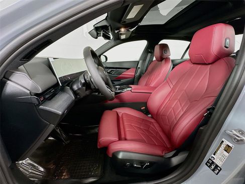 New 2026 BMW 530i xDrive w/ M Sport Package image 22