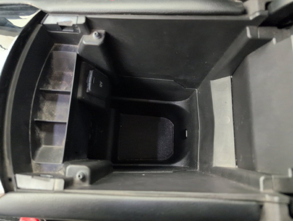 Used 2018 Ford Edge SE FWD image 38