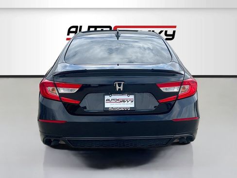 Used 2018 Honda Accord LX image 6