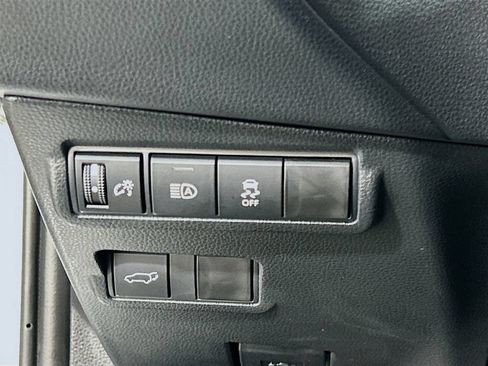 Used 2026 Toyota Corolla Cross XLE AWD/4WD image 8