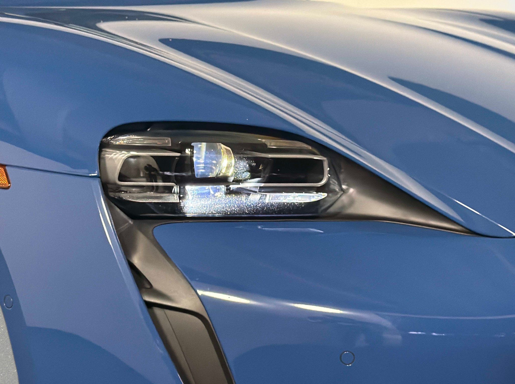 Used 2023 Porsche Taycan RWD image 19