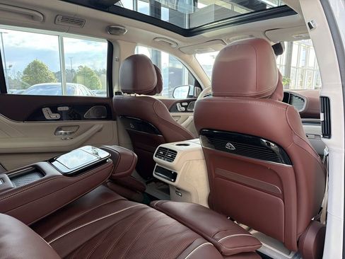 New 2026 Mercedes-Benz Maybach GLS 600 4MATIC image 18