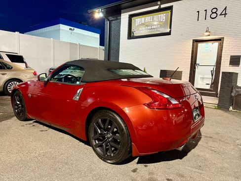 Used 2016 Nissan 370Z Roadster image 3