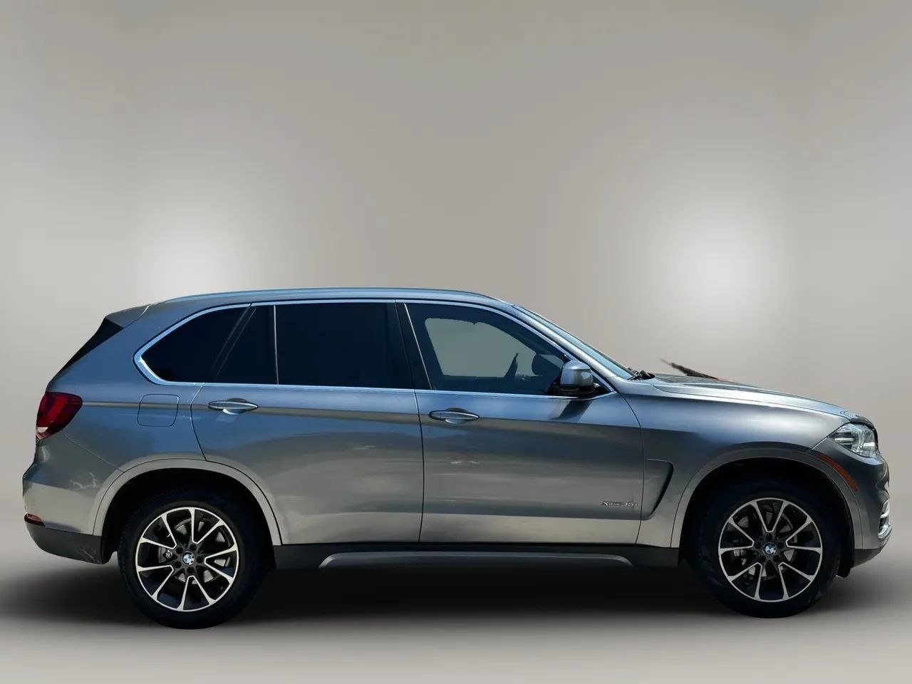Used 2017 BMW X5 xDrive35i AWD/4WD image 4