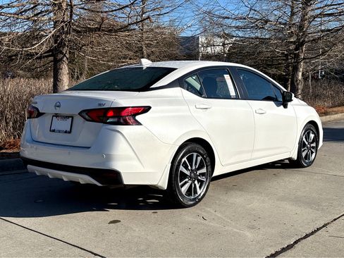 Certified 2022 Nissan Versa SV image 26