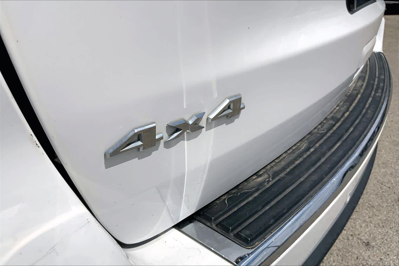 Used 2017 Jeep Grand Cherokee Limited AWD/4WD image 10