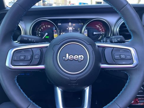 Used 2023 Jeep Wrangler Unlimited Rubicon 4xe w/ Steel Bumper Group image 17