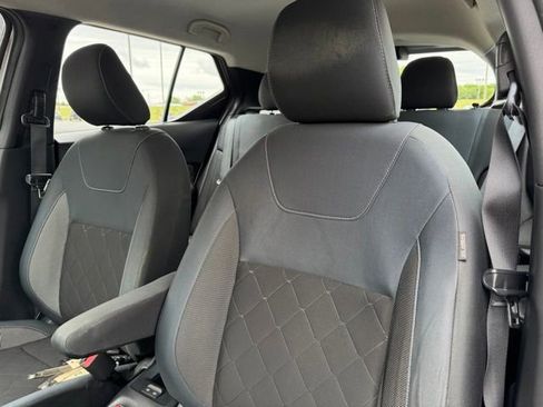 Used 2020 Nissan Kicks S FWD image 15
