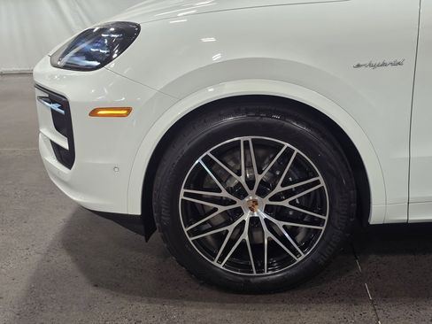 New 2026 Porsche Cayenne E-Hybrid image 34