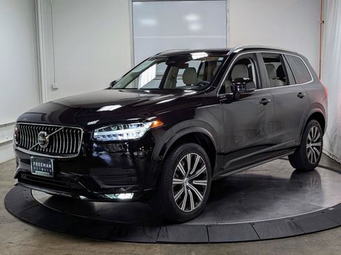 Used 2023 Volvo XC90 B5 Core w/ Protection Package Premier AWD/4WD image 4