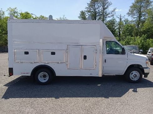 New 2026 Ford E-350 and Econoline 350 Super Duty w/ Power Equipment Group RWD image 2