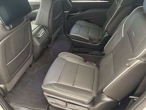 New 2025 Cadillac Escalade ESV Sport w/ Touring Package image 10